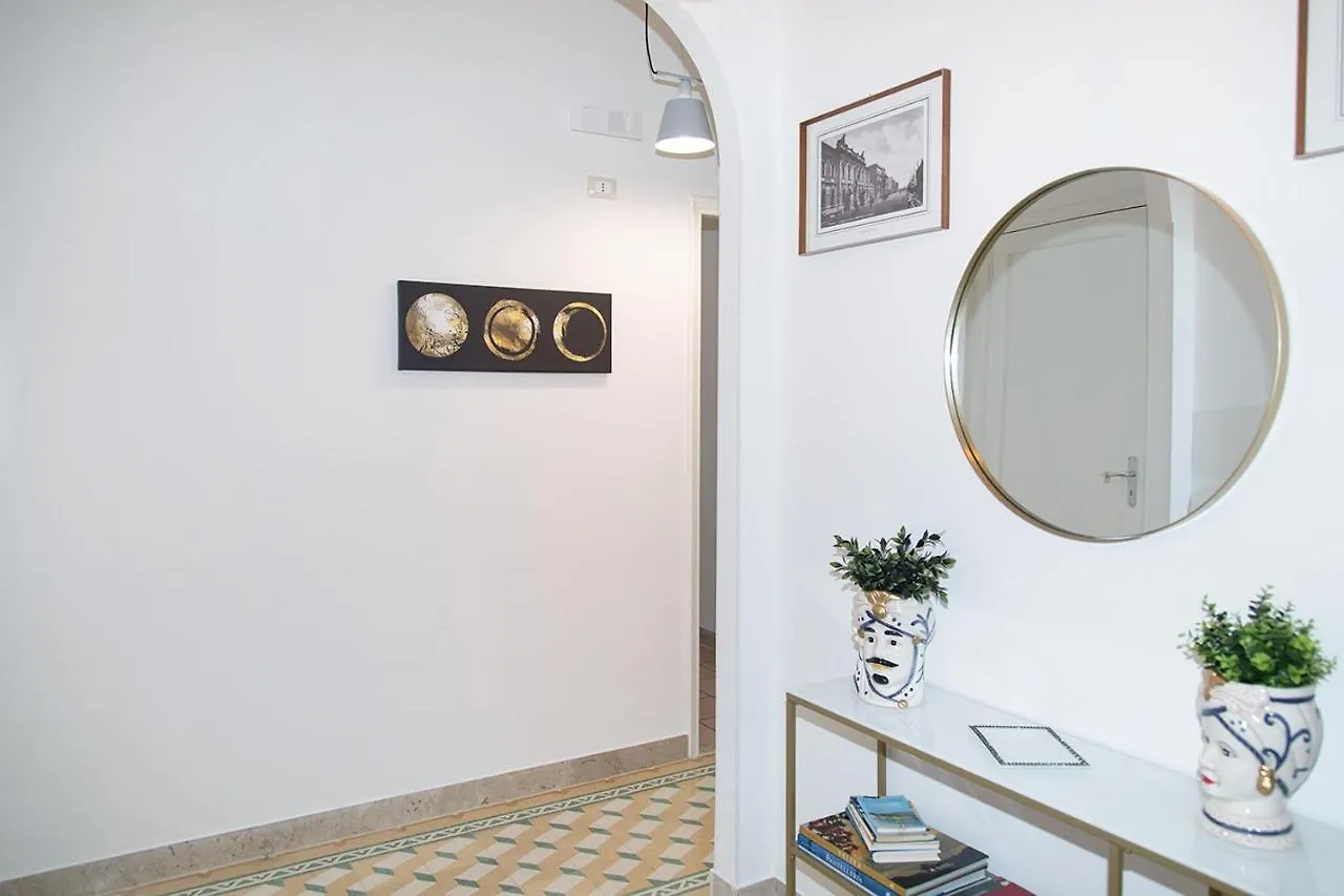 Eleonora'S House Apartment Trapani 0*,  Italy